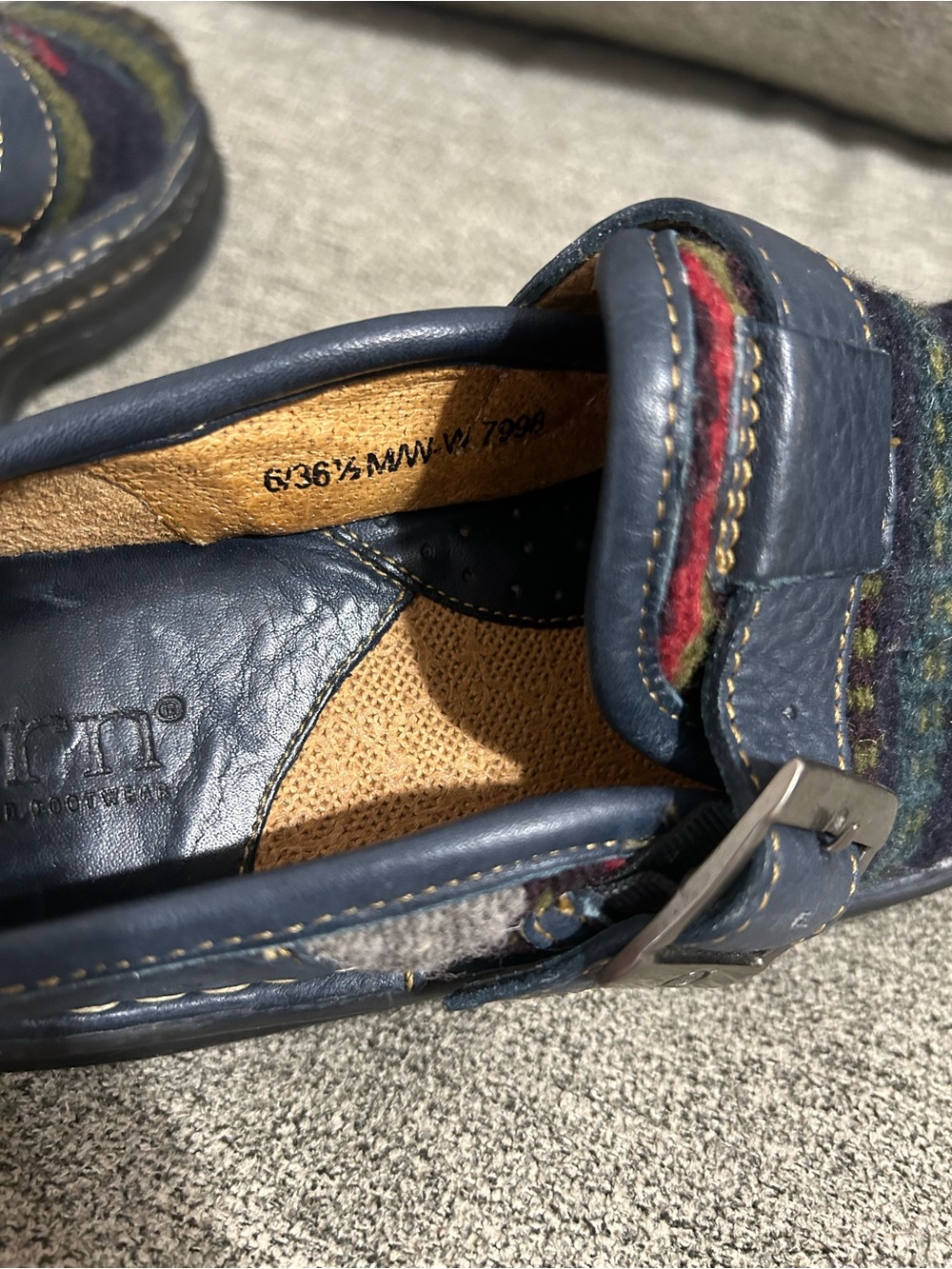 Born Leather Aztec Blanket Clogs Womens Size 6 - Picture 7 of 9